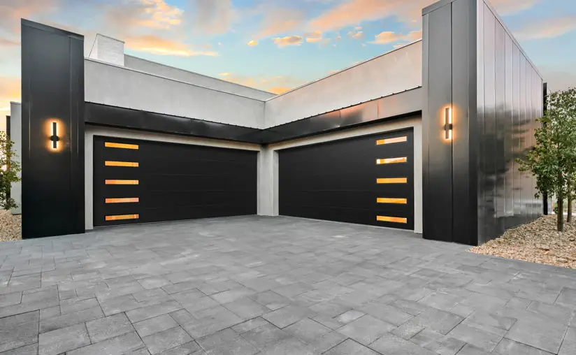 Expert Garage Door Repair Technicians in Hawaiian Gardens, CA